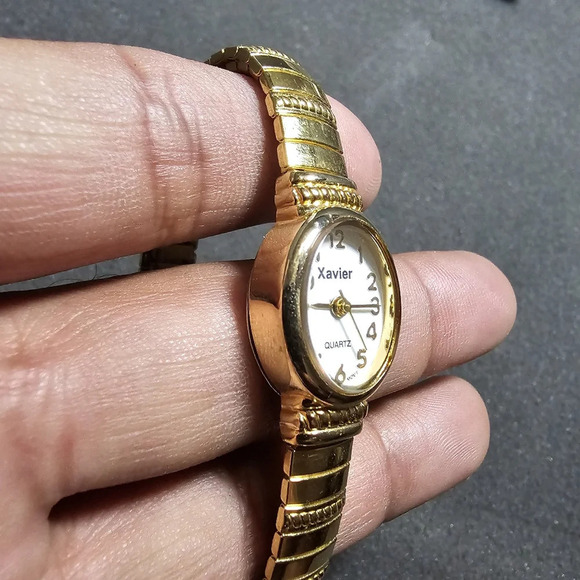 Xavier Ladies Quartz Fashion Watch Gold Tone Working Stretch Band Black Dial - Picture 5 of 9